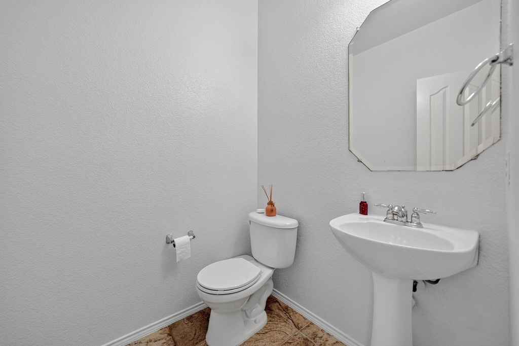 10424 Rising Knoll Lane - Photo 4