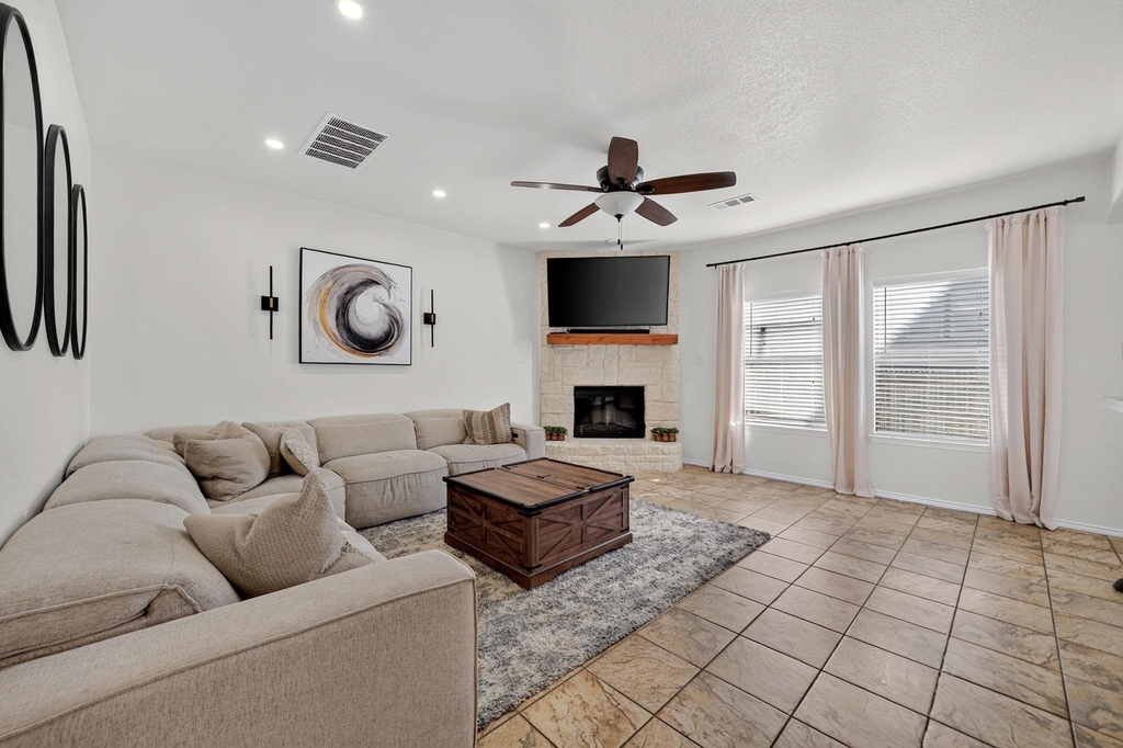 10424 Rising Knoll Lane - Photo 5