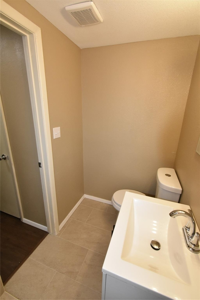1212 Belvedere Drive - Photo 9
