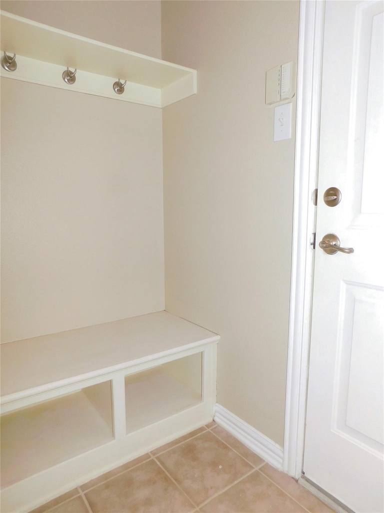 2661 Lake Ridge Drive - Photo 12