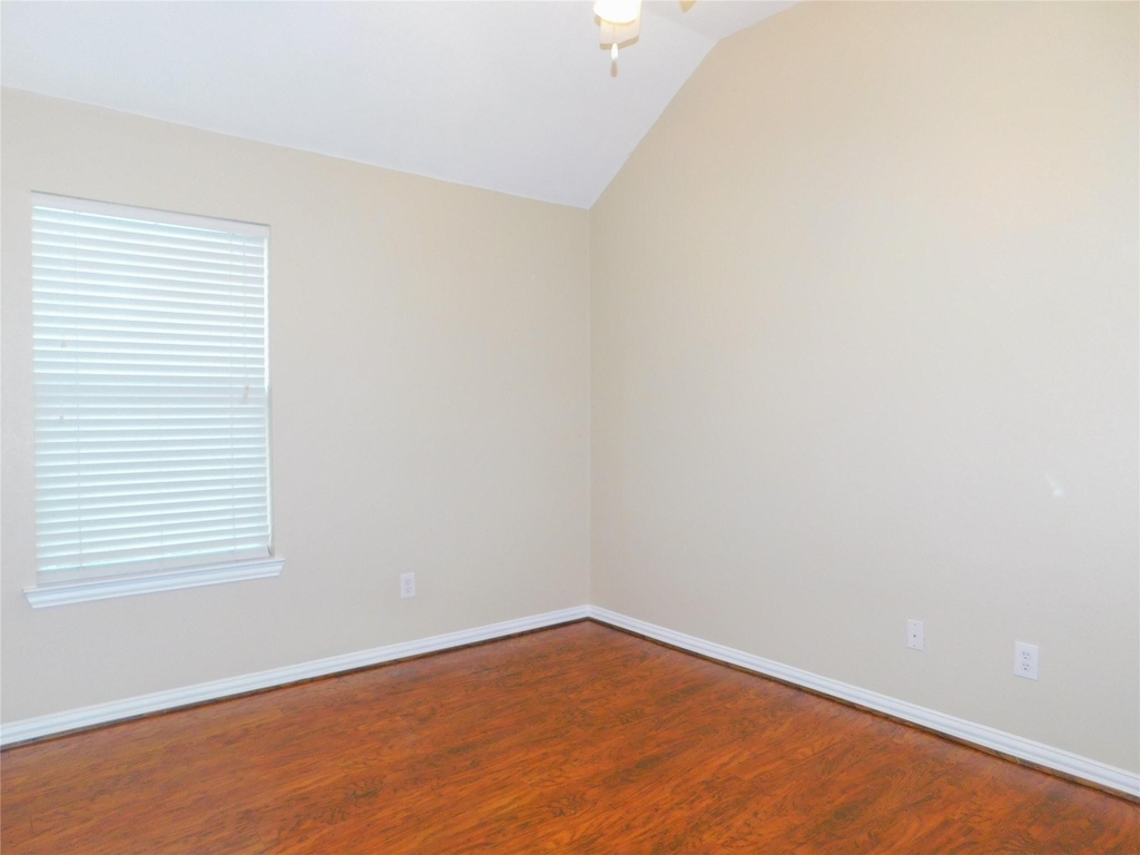 2661 Lake Ridge Drive - Photo 18
