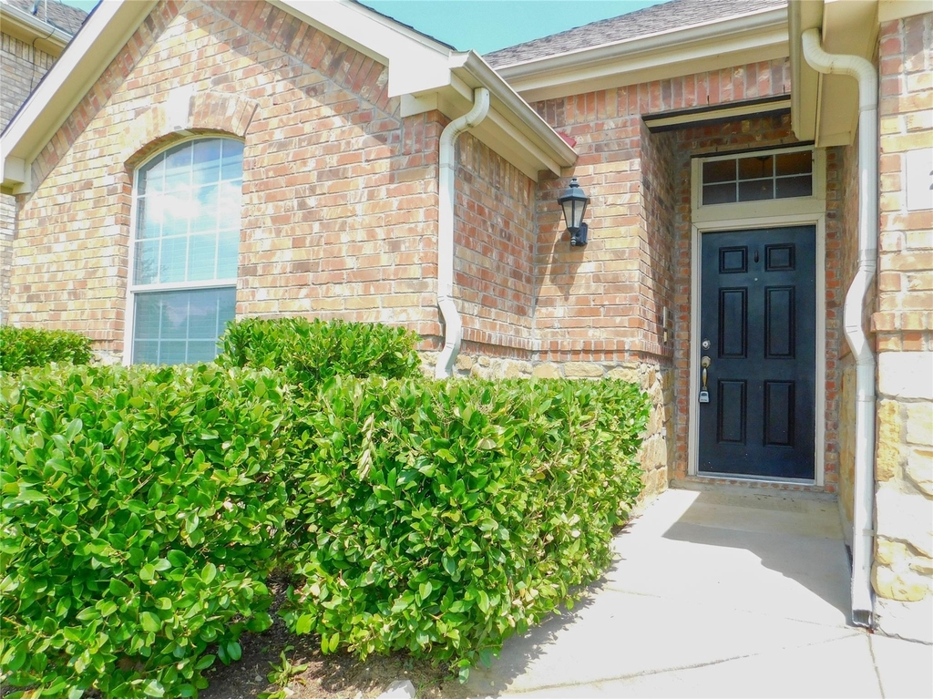2661 Lake Ridge Drive - Photo 3