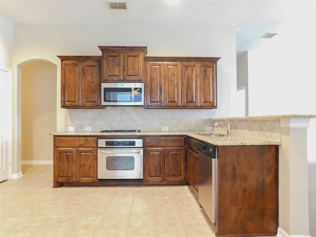 2661 Lake Ridge Drive - Photo 8