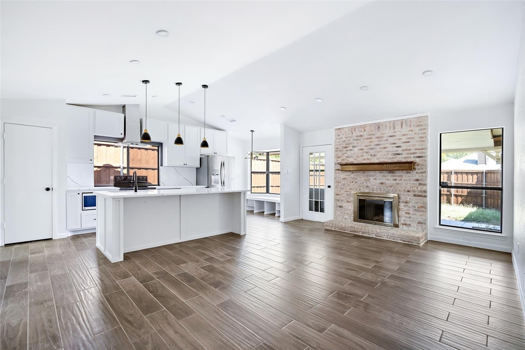 8400 Willow Creek Drive - Photo 2