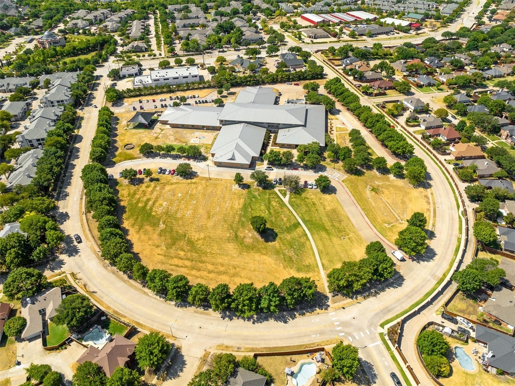 8400 Willow Creek Drive - Photo 29