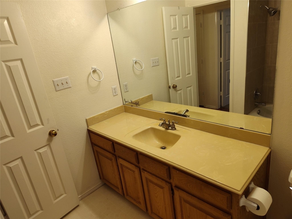 121 Canterbury Street - Photo 14