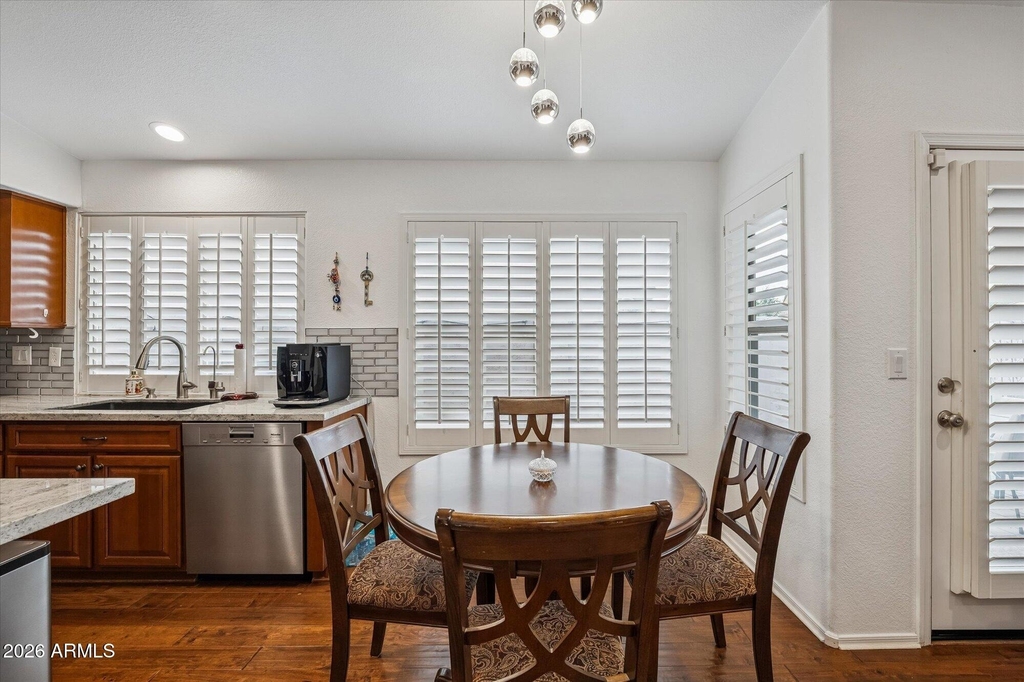 4421 E Mossman Road - Photo 10