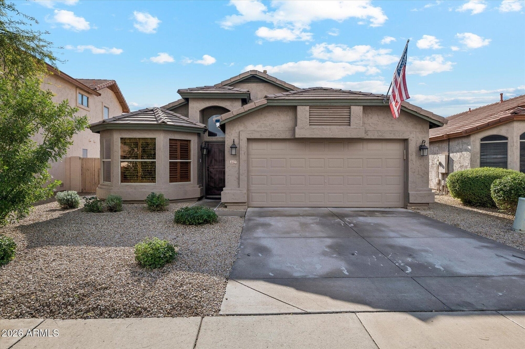 4421 E Mossman Road - Photo 0