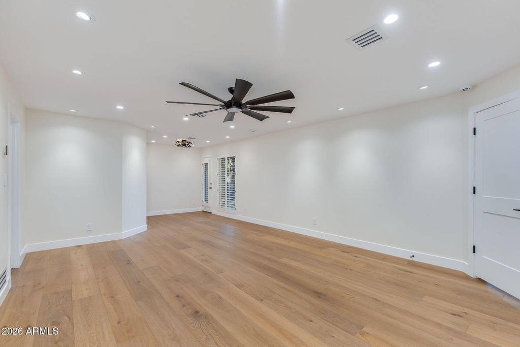 5919 N 45th Street - Photo 15