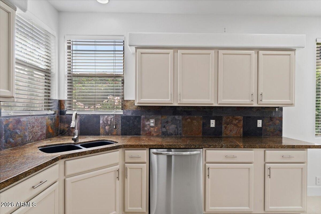14250 N Saguaro Boulevard - Photo 8