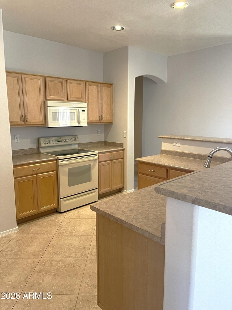 2114 E Cherry Hills Place - Photo 11
