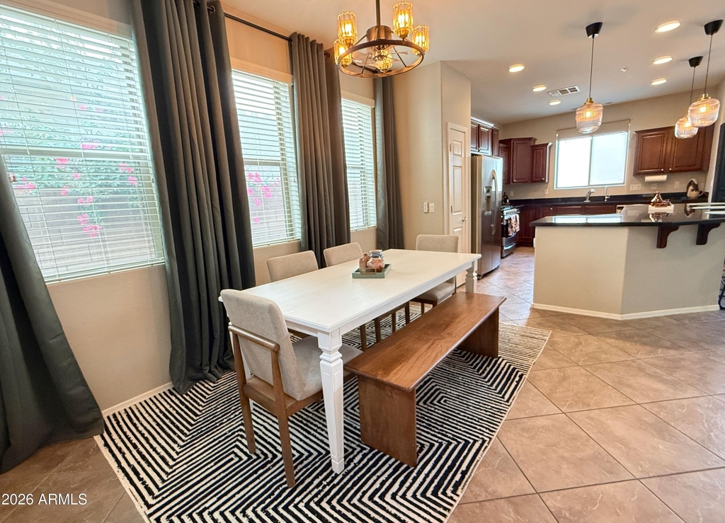 3272 E Meadowview Drive - Photo 7