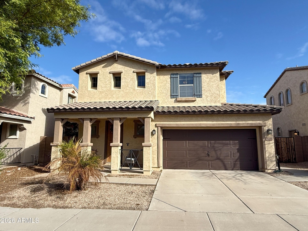 3272 E Meadowview Drive - Photo 0