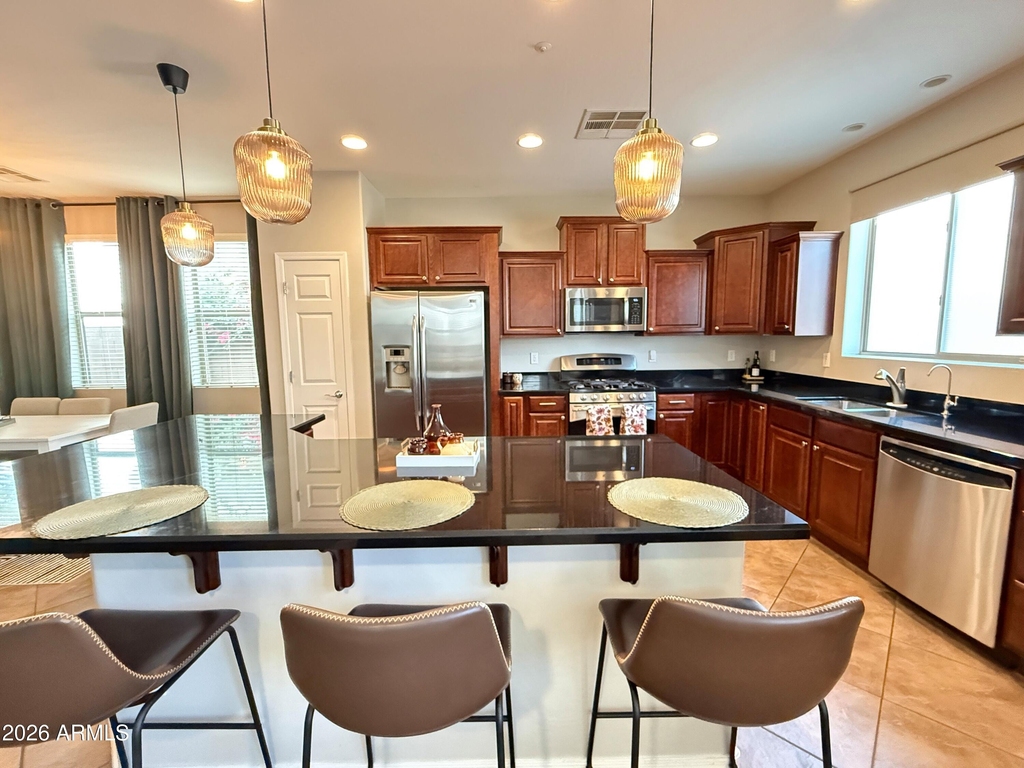 3272 E Meadowview Drive - Photo 4