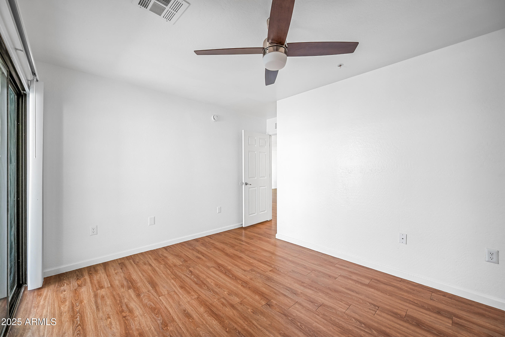 3065 N 67th Avenue - Photo 8