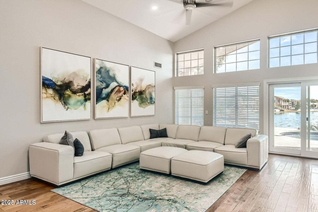 15827 S 36th Street - Photo 6