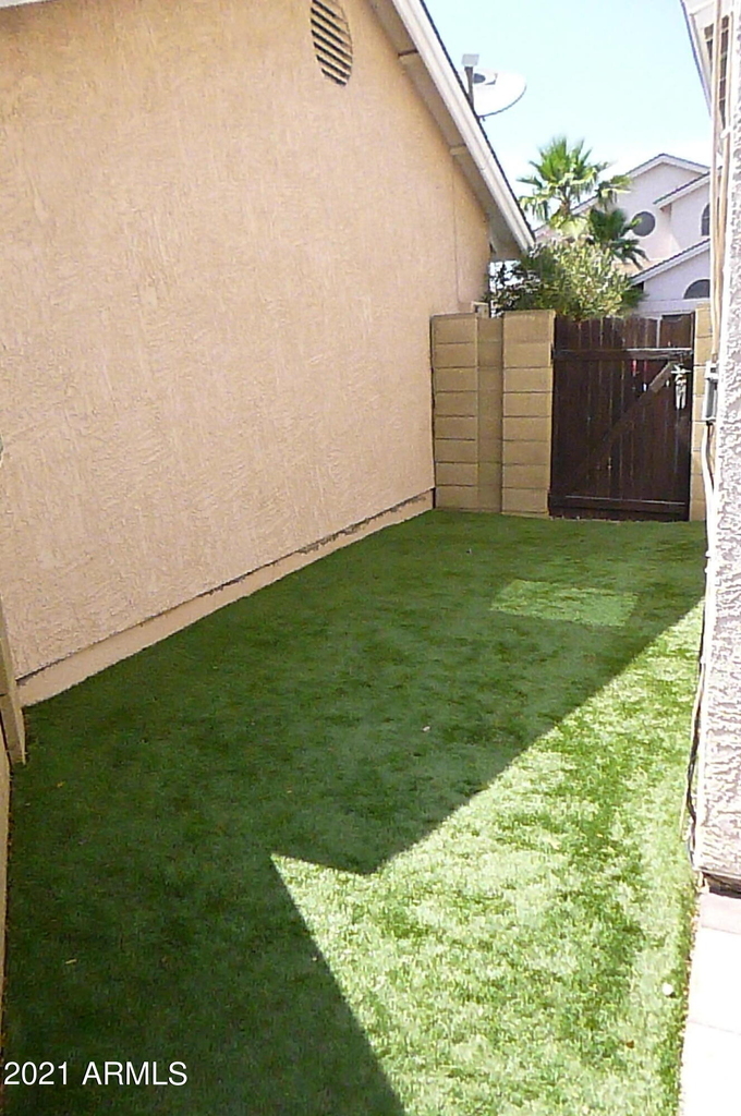 4133 W Kimberly Way - Photo 16