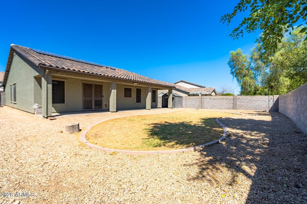 18433 W Sunnyslope Lane - Photo 20