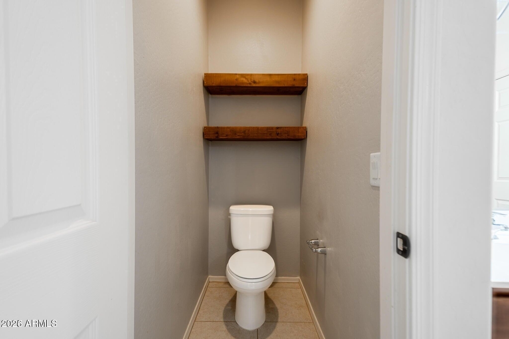18433 W Sunnyslope Lane - Photo 15