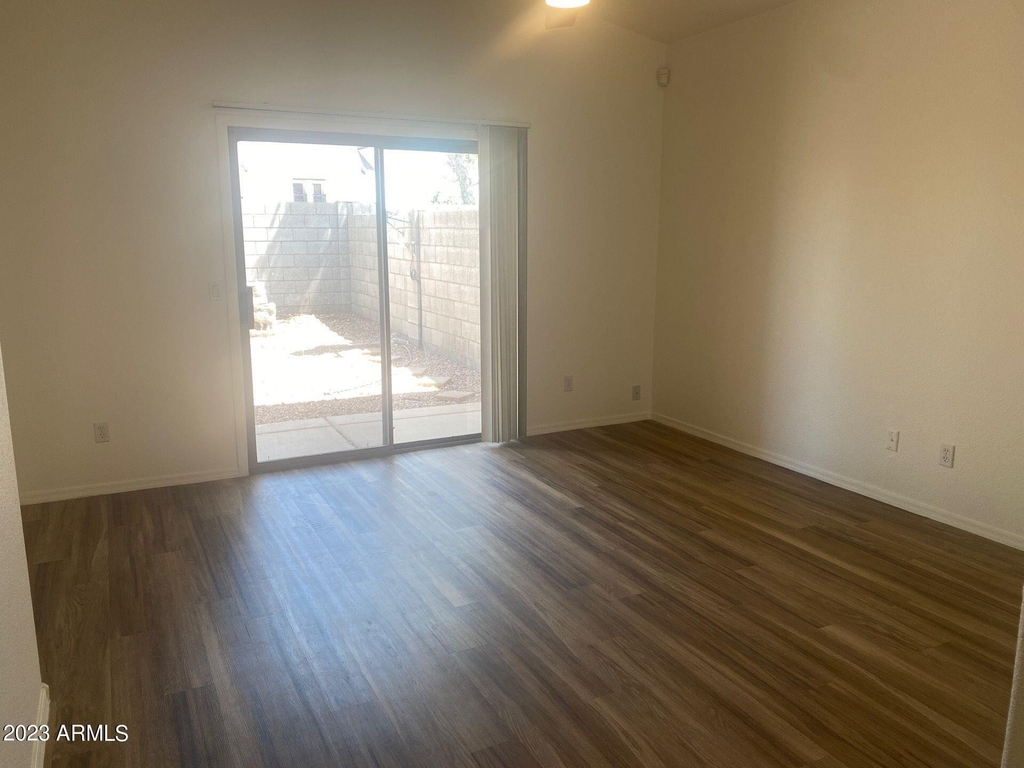 622 W Colt Road - Photo 8
