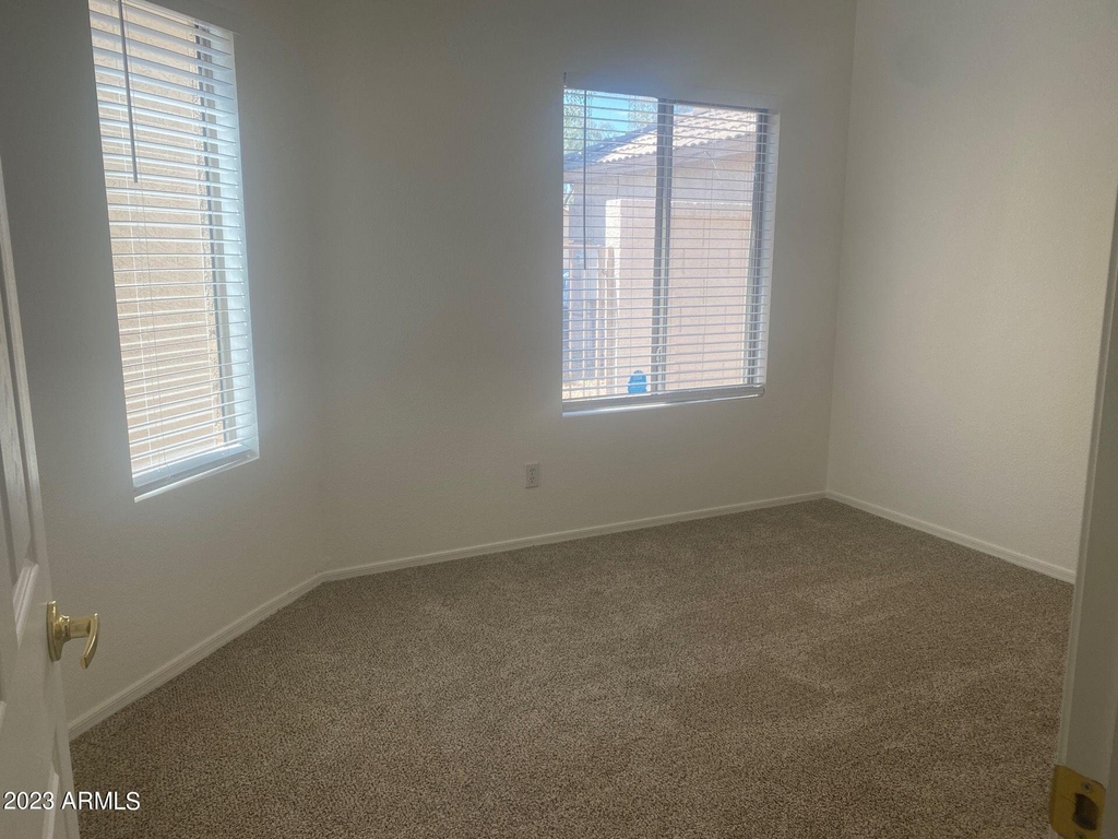 622 W Colt Road - Photo 9