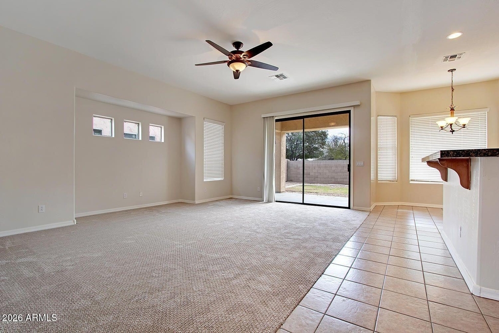431 W Wildhorse Drive - Photo 4