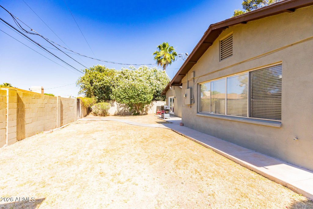 6552 E 2nd Street - Photo 27