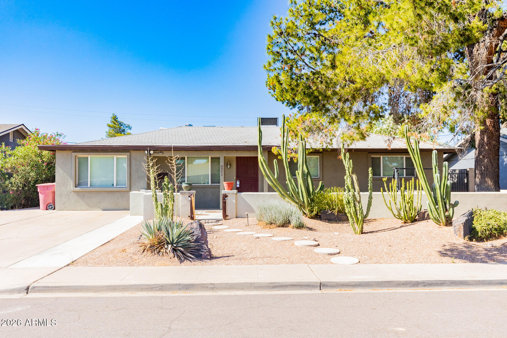 6552 E 2nd Street - Photo 1