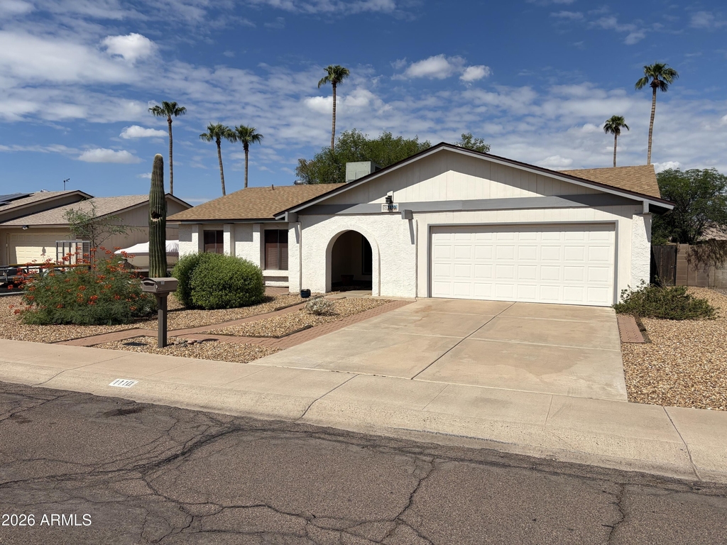 1110 W Hermosa Drive - Photo 0