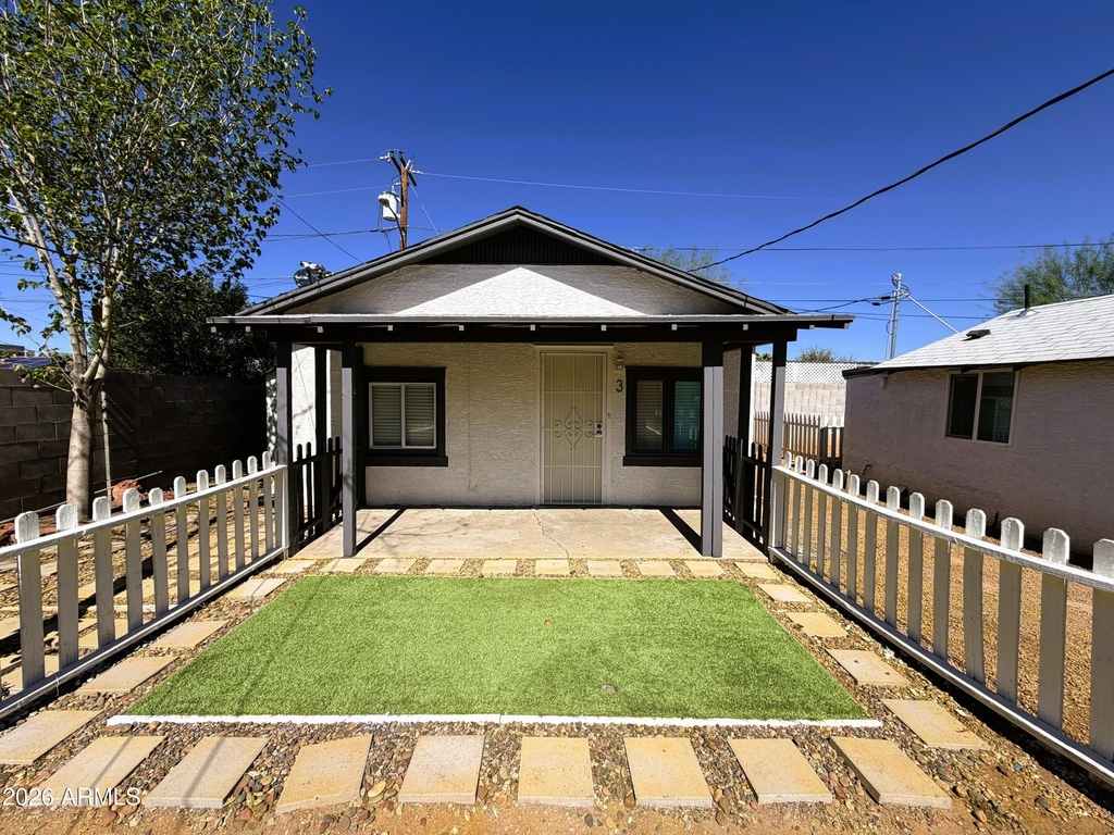 906 E Fairmount Avenue - Photo 0