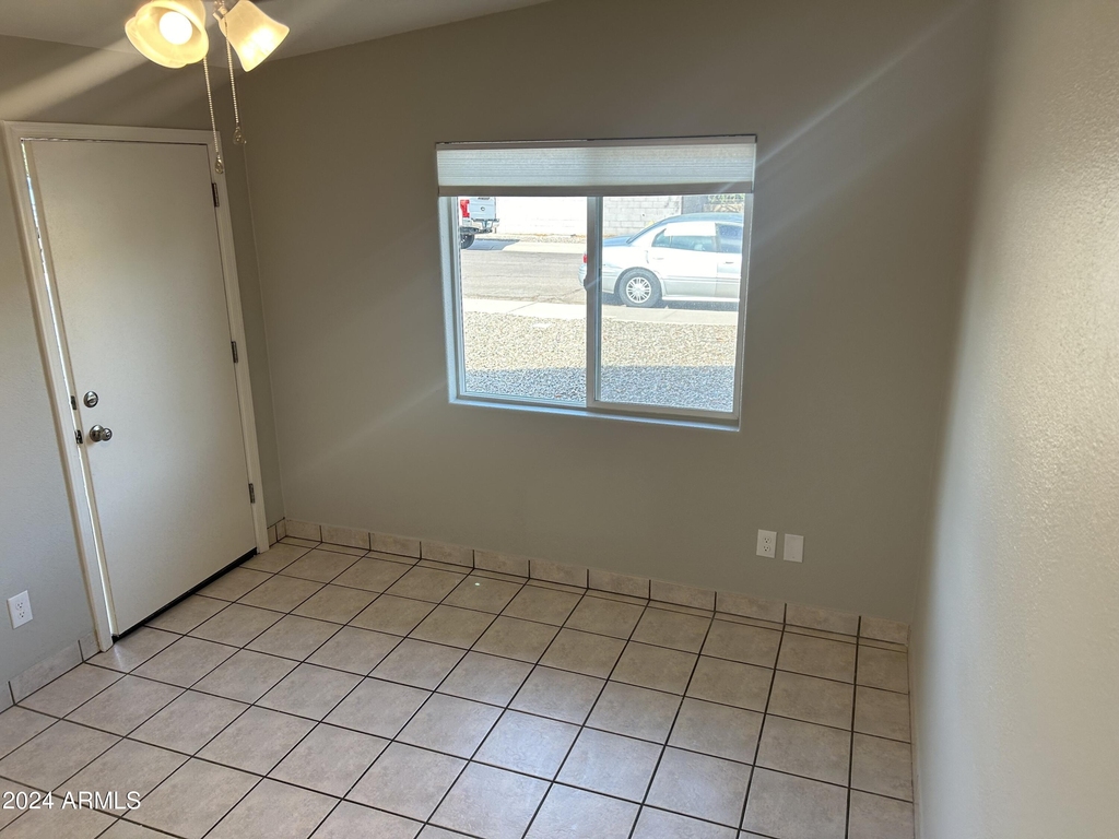 2025 S Forest Avenue - Photo 9