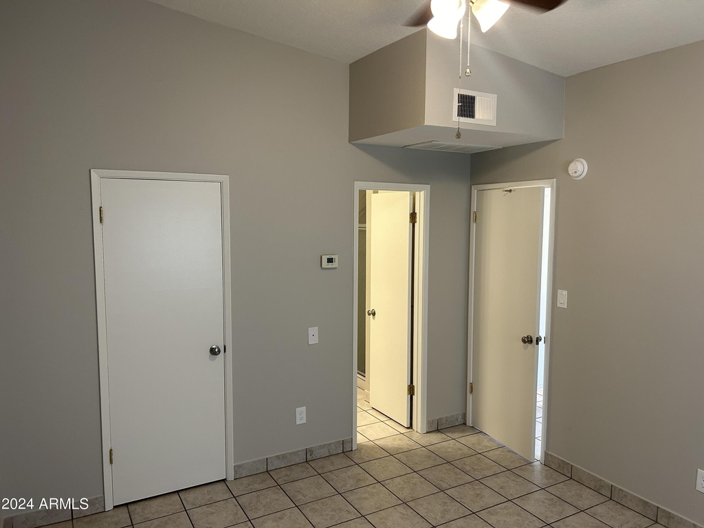 2025 S Forest Avenue - Photo 5