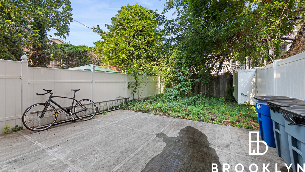 659 Hancock St 11233 - Photo 9