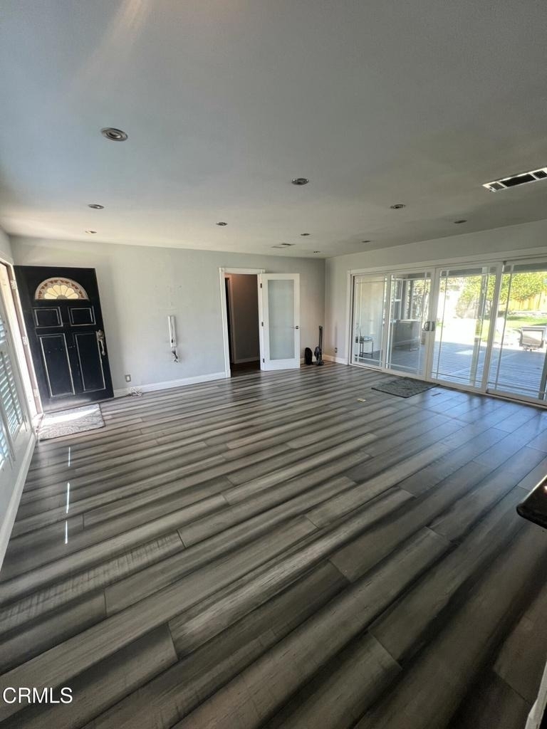 633 E G Street - Photo 4