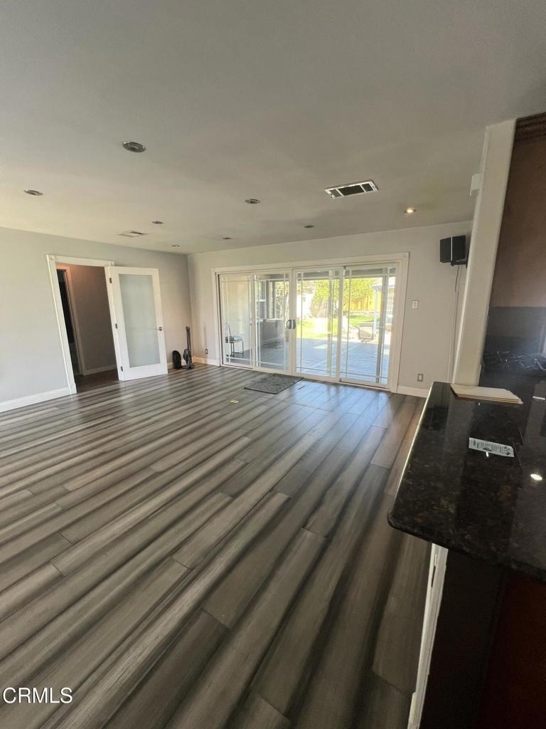 633 E G Street - Photo 3
