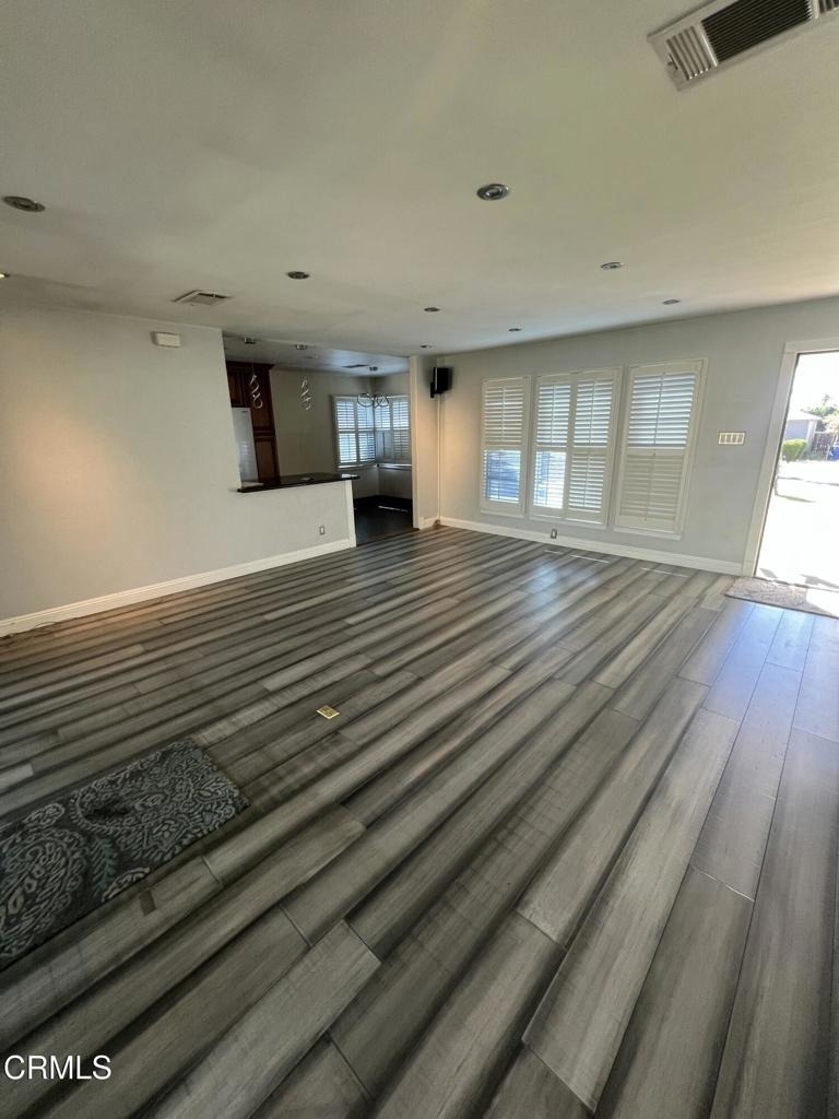 633 E G Street - Photo 9