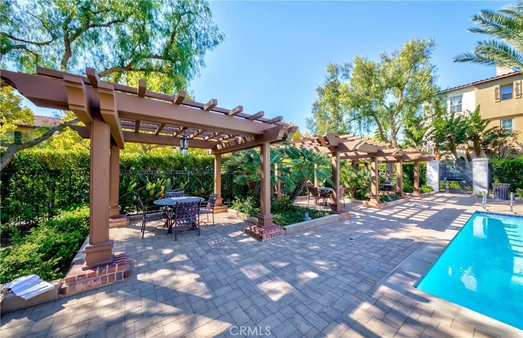 719 E Valencia - Photo 16