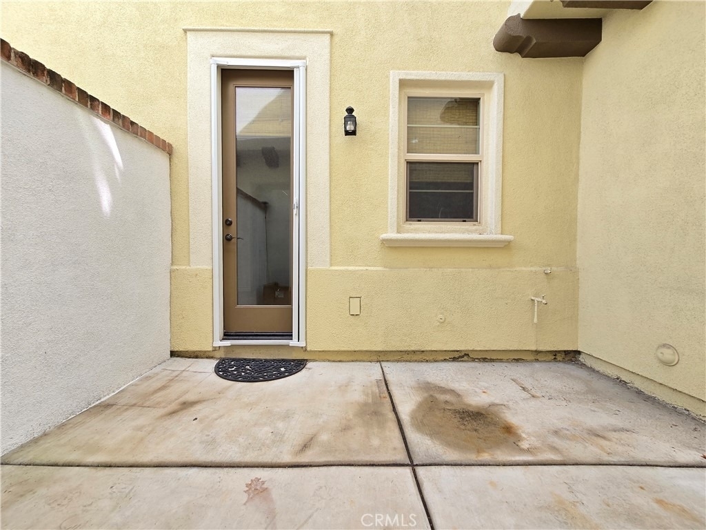 719 E Valencia - Photo 12