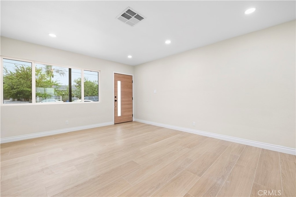 12978 Kamloops Street - Photo 10
