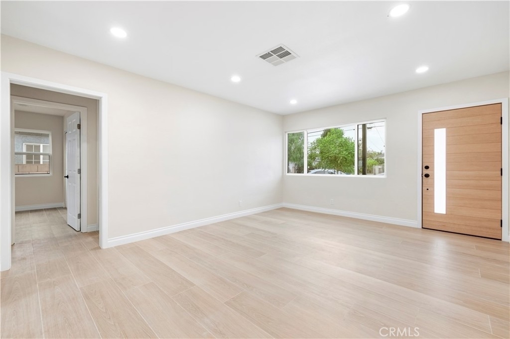 12978 Kamloops Street - Photo 11
