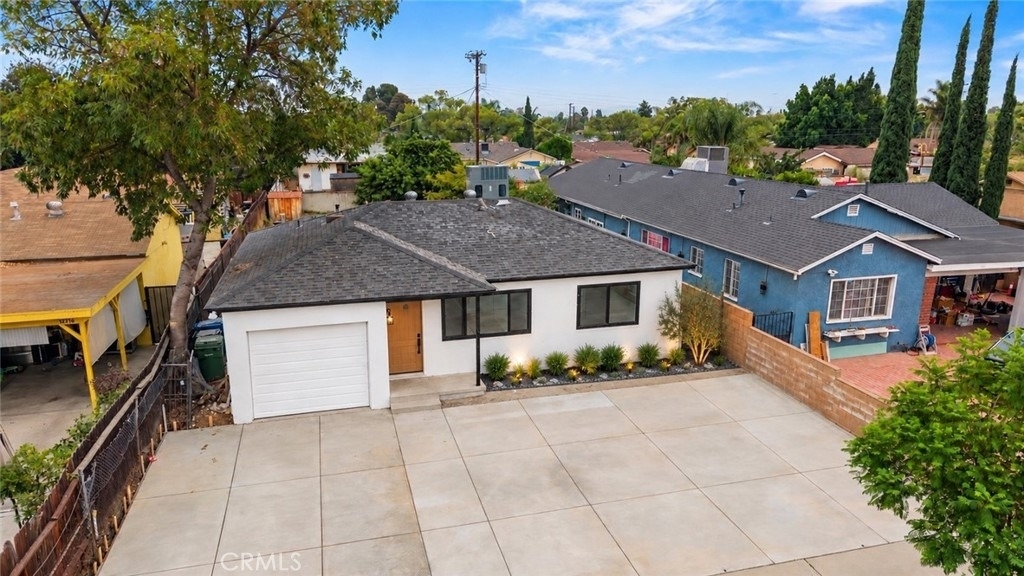 12978 Kamloops Street - Photo 0