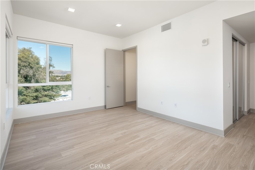 6800 Variel Avenue - Photo 7