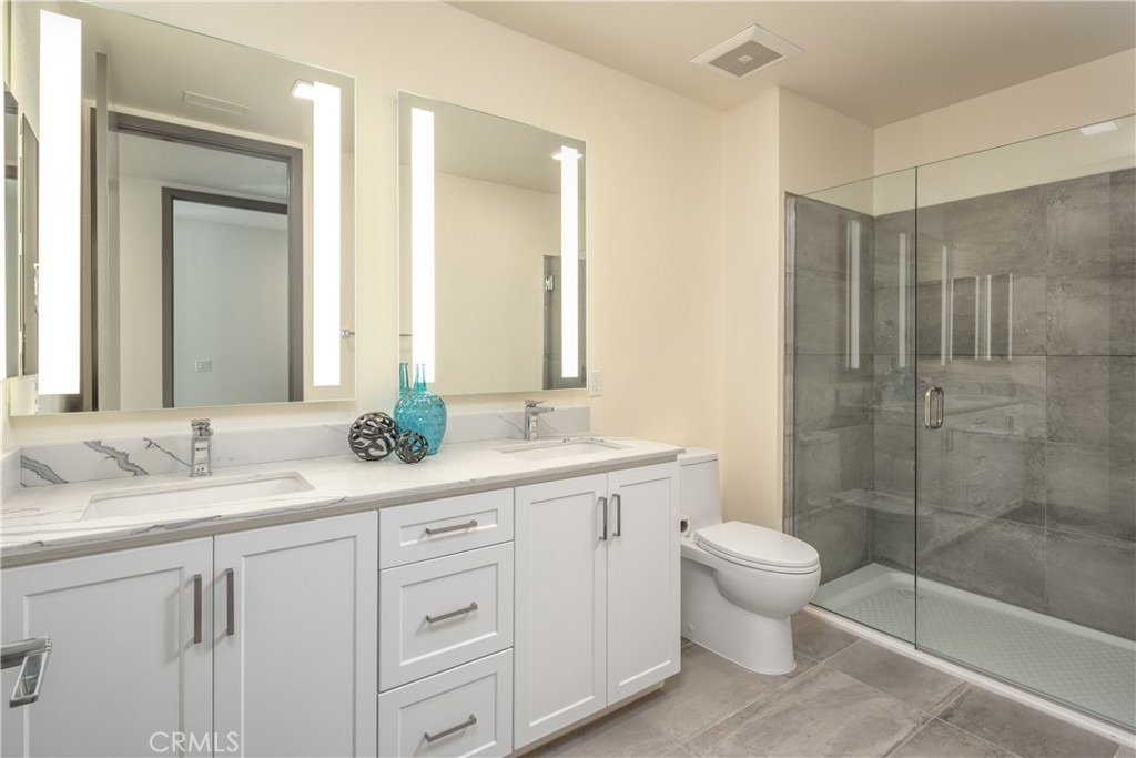 6800 Variel Avenue - Photo 39