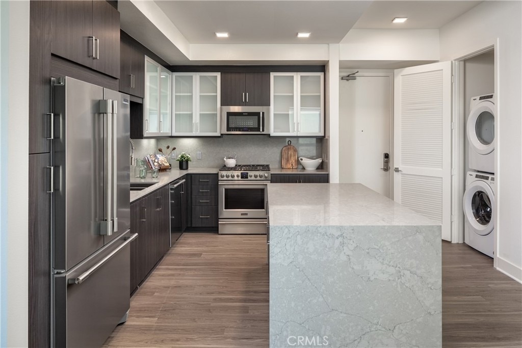 6800 Variel Avenue - Photo 17