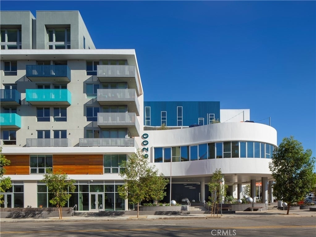 6200 Variel Avenue - Photo 24