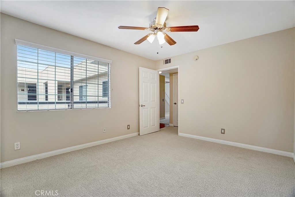 5510 Owensmouth Avenue - Photo 30