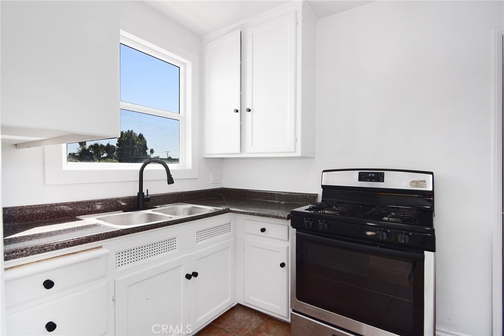 1949 20th Street - Photo 11