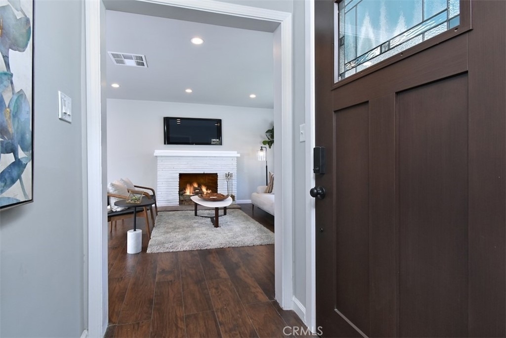 5724 Halbrent Avenue - Photo 6