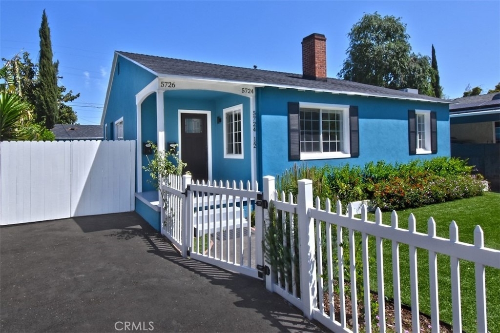 5724 Halbrent Avenue - Photo 3