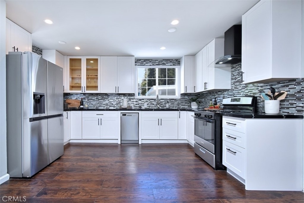 5724 Halbrent Avenue - Photo 14